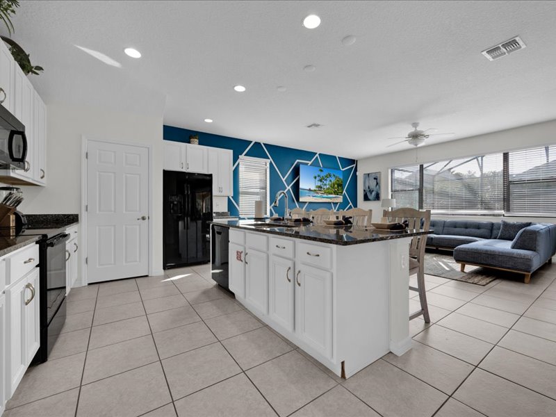 2324 Victoria Drive Davenport Florida 33837 - Image 6