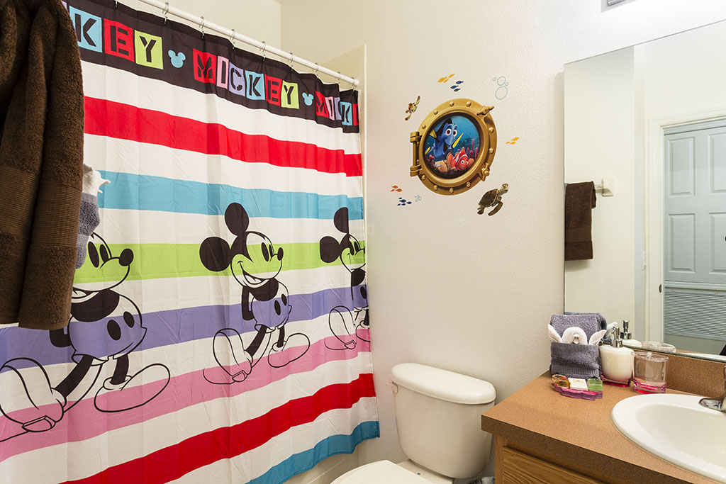 Cozy Disney Getaway 2BR 5 Mins to Parks - Image 3