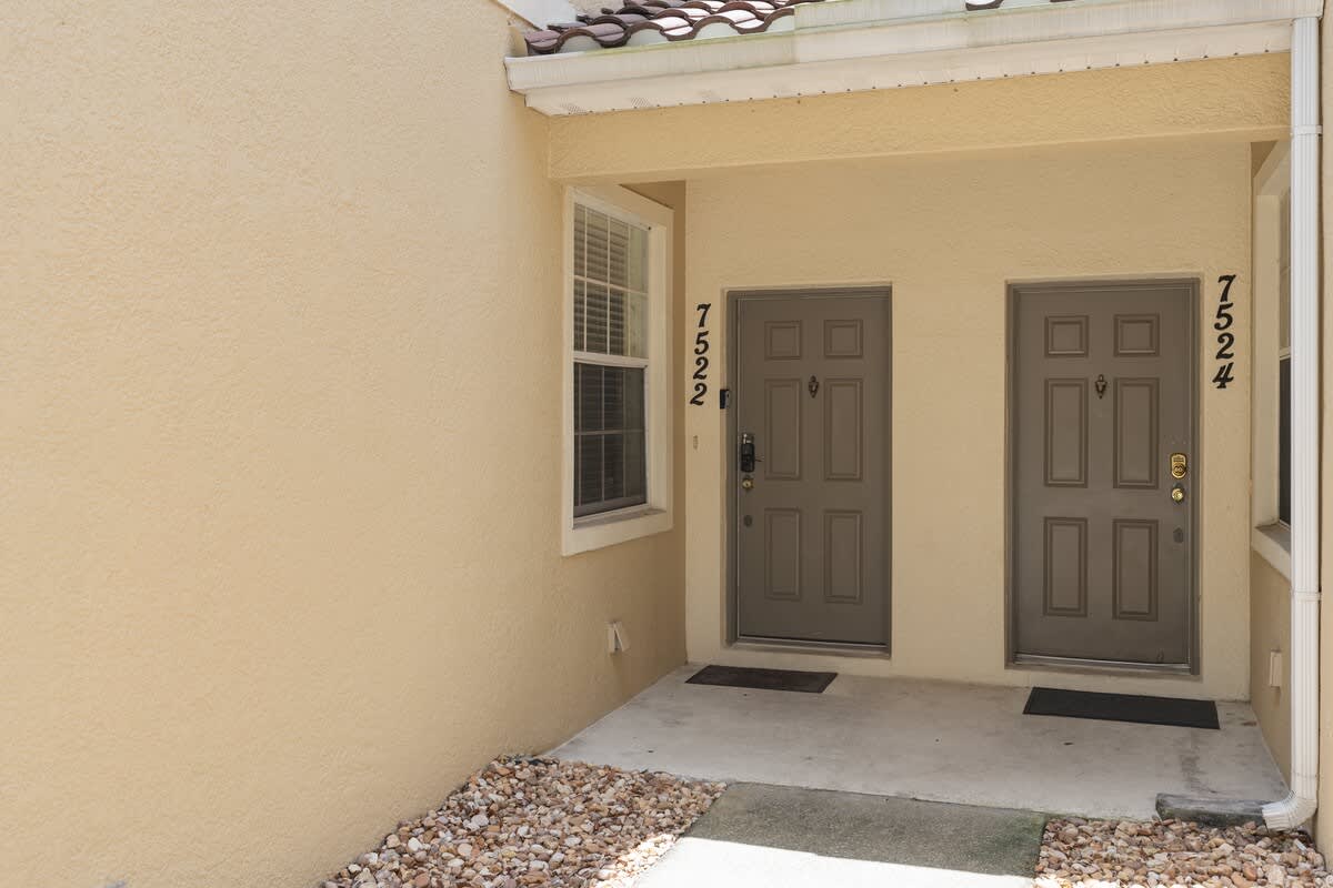 3BR Home 1.5 mi to Disney | Lagoon Pool, Spa & Gym - Image 3