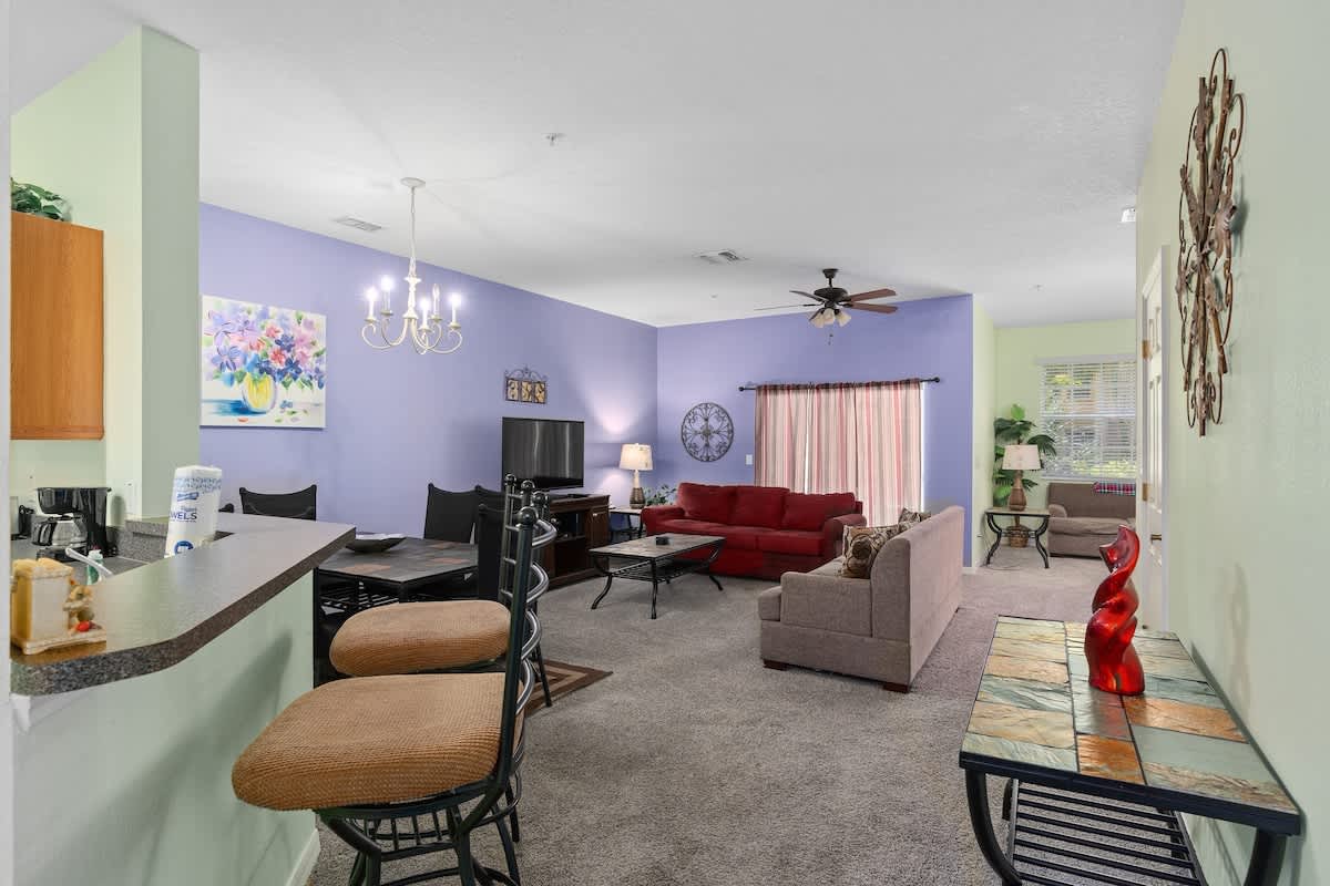 3BR Home 1.5 mi to Disney | Lagoon Pool, Spa & Gym - Image 6