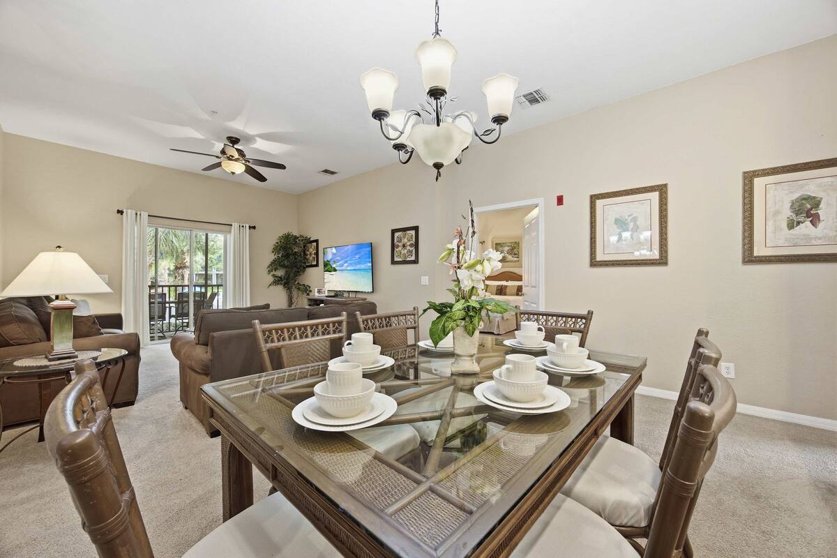 Cozy Poolside Retreat Gated Resort 2BR/2BA - Image 8