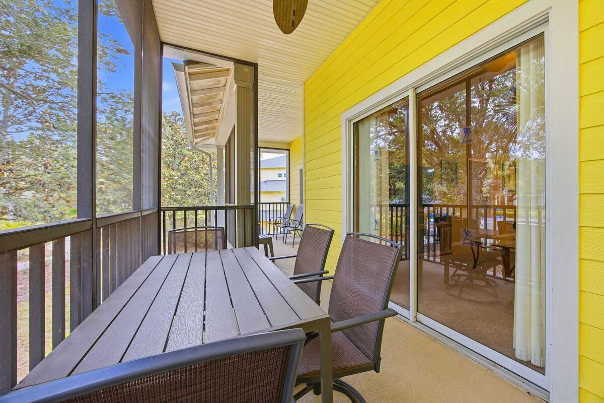 Cozy Poolside Retreat Gated Resort 2BR/2BA - Image 17