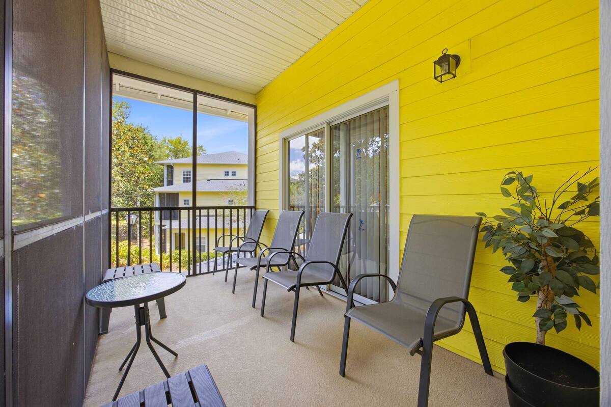 Cozy Poolside Retreat Gated Resort 2BR/2BA - Image 19