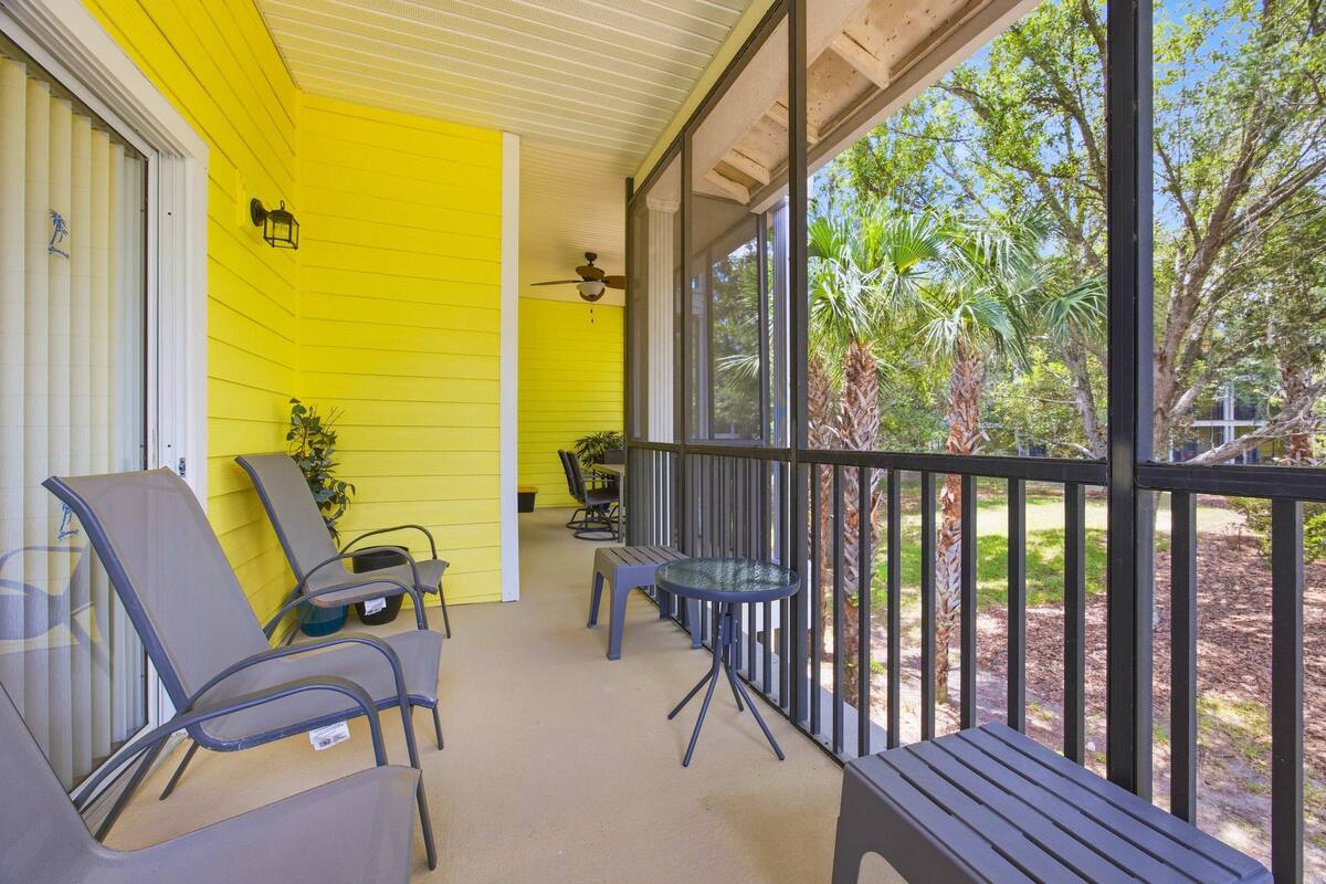 Cozy Poolside Retreat Gated Resort 2BR/2BA - Image 20