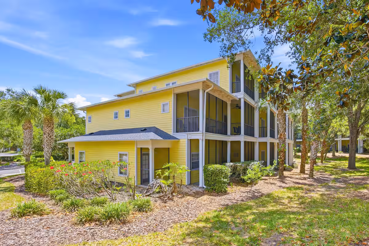 Cozy Poolside Retreat Gated Resort 2BR/2BA - Image 24