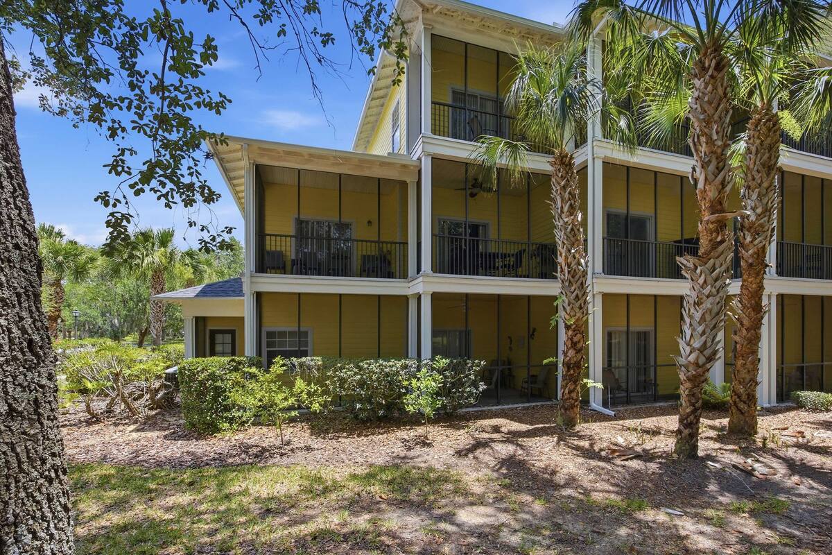 Cozy Poolside Retreat Gated Resort 2BR/2BA - Image 25