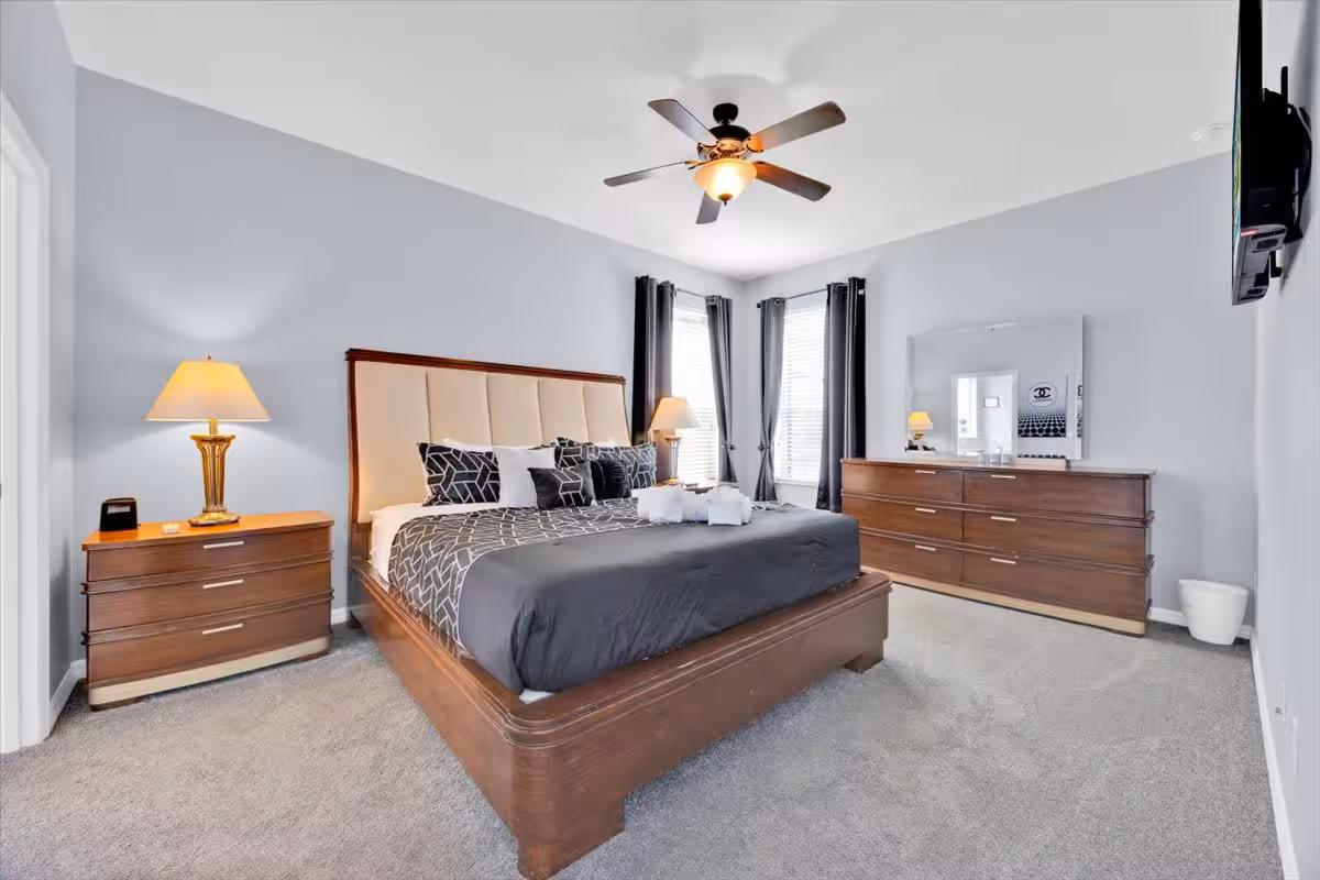 6 Bedroom / 4.5 Bath – Majestic - Image 8