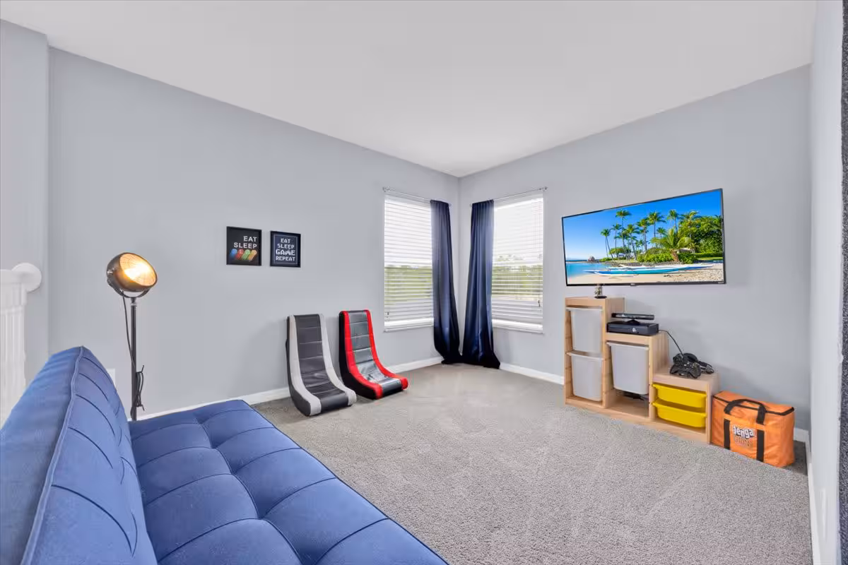 6 Bedroom / 4.5 Bath – Majestic - Image 25