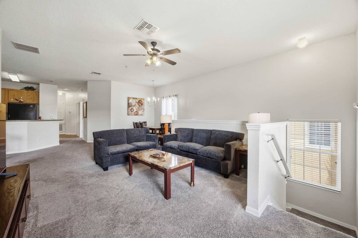 Oakwater Magic Stay Luxury 3BR Retreat - Image 12