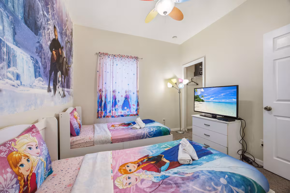 Oakwater Magic Stay Luxury 3BR Retreat - Image 13