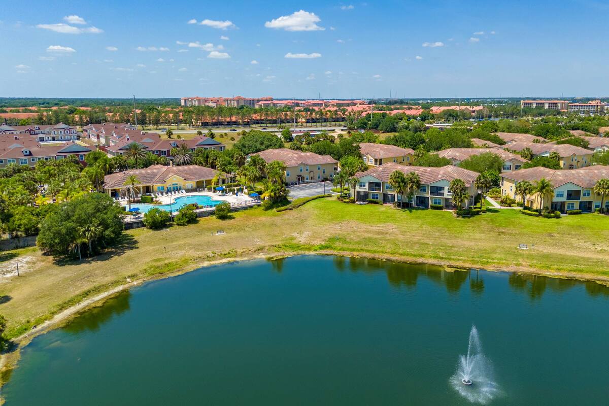 Oakwater Magic Stay Luxury 3BR Retreat - Image 35