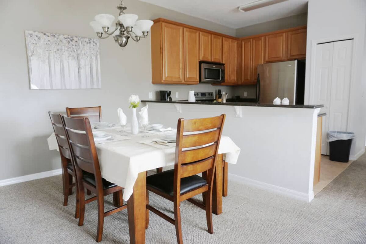 Sunshine Stay Near Disney | 2BR | Walk to Pool - Image 10