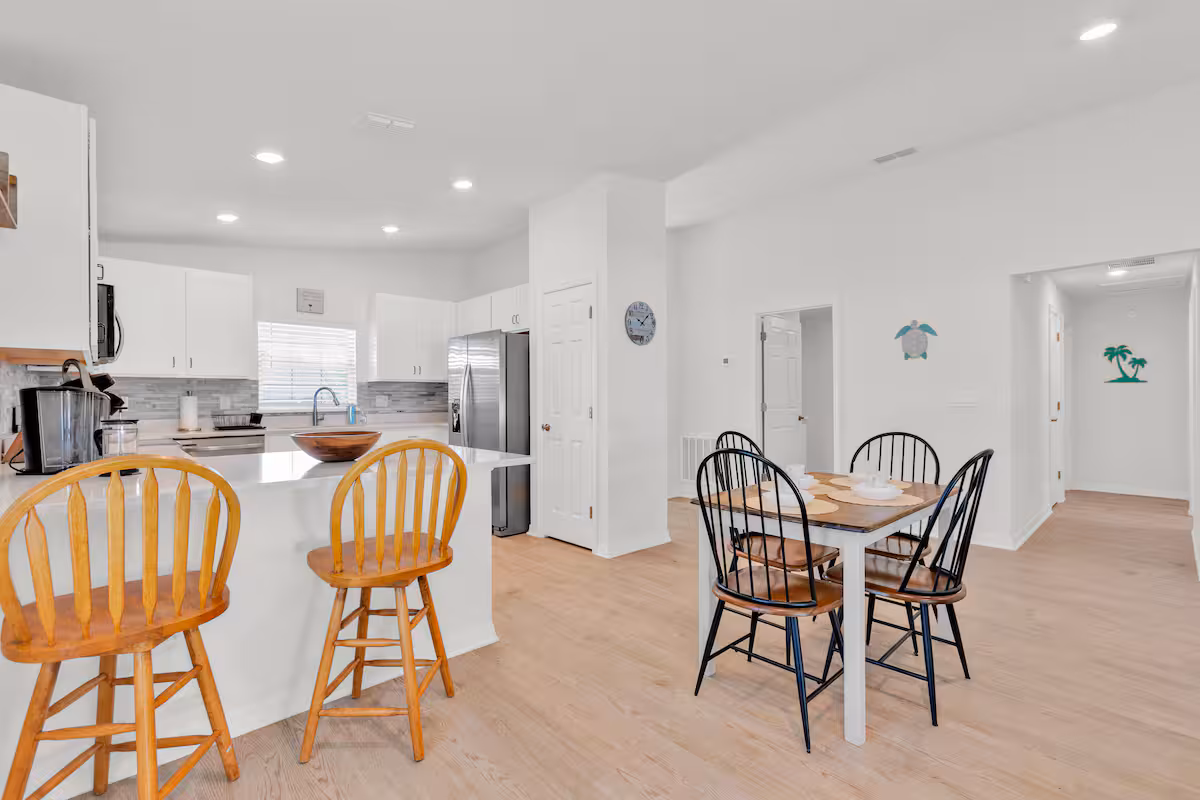 3BR House w Backyard & access to Auburndale Trail - Image 4